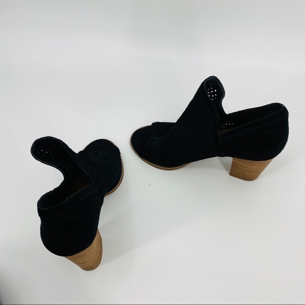 Lucky Brand Livey Black Peep Toe Suede Bootie 3.5” Stacked Block Heel Size 11M - Picture 6 of 15